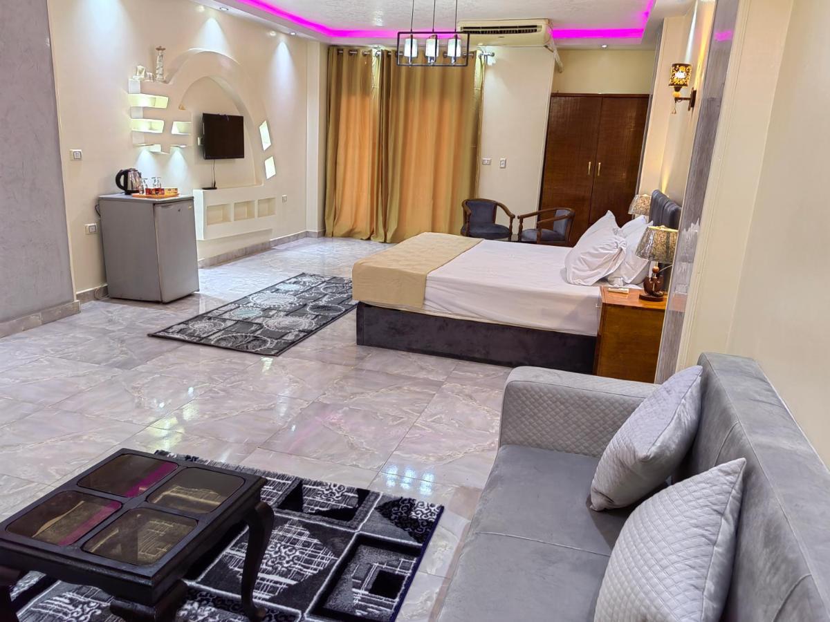 Gem Overlooking Inn Nazlet el Simman Exterior photo