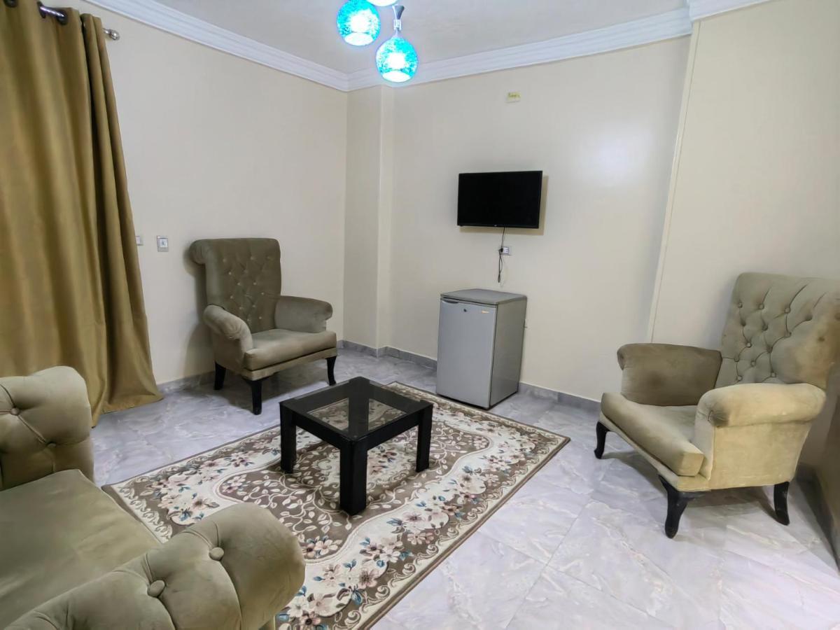 Gem Overlooking Inn Nazlet el Simman Exterior photo